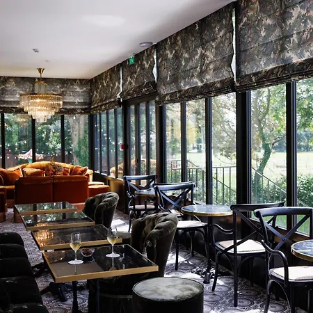 Hotel Edmond & - Maison Blanche Bievres